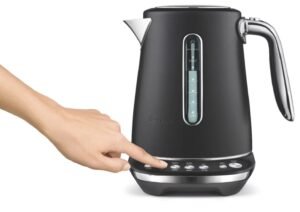Smart Kettle Luxe Black BKE845BTR1BUS1 7 Cup Electric Kettle - Image 2