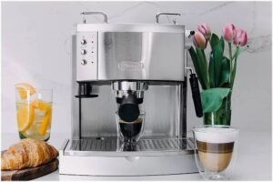 15 Bar Espresso Machine with Milk Frother and 44 Oz Removable Water Tank - Image 7