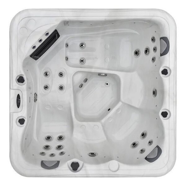 5 Person Outdoor Hot Tub with Bluetooth Speakers