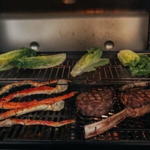 3 Burner Propane Gas Grill with Sear Zone Black - Image 4